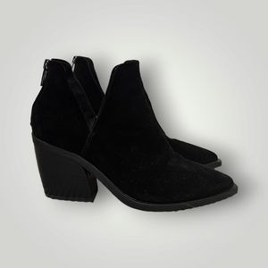 VincevCamuto Shoes Womens 8M Black Suede Upper Pointed‎ Toe Booties Bibestie